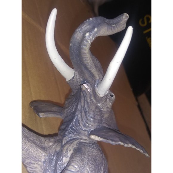 Schleich African Elephant Wildlife Figurine Collectible Gray Elephant Toy - Picture 9 of 12